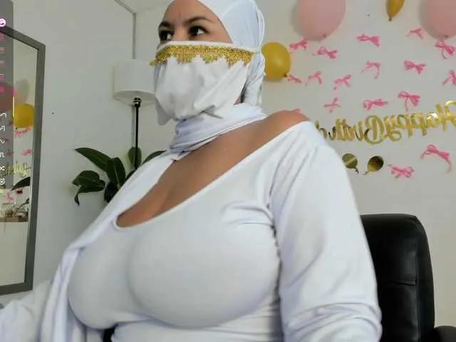 amina-hafssa on BongaCams