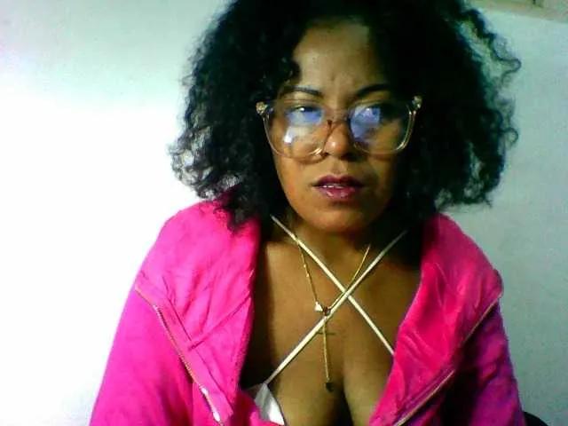 Barbie12 on BongaCams