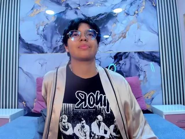 Emmaa-Lex on BongaCams 