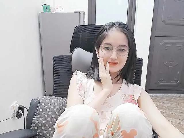 Hana099 on BongaCams