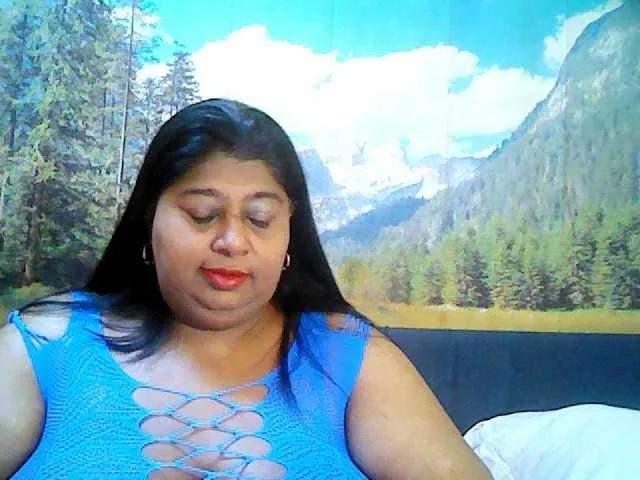 indianhoney on BongaCams 