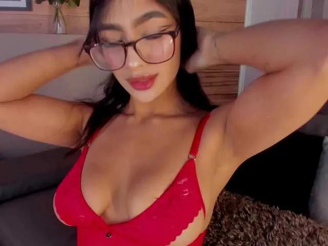 IzzyWild on BongaCams