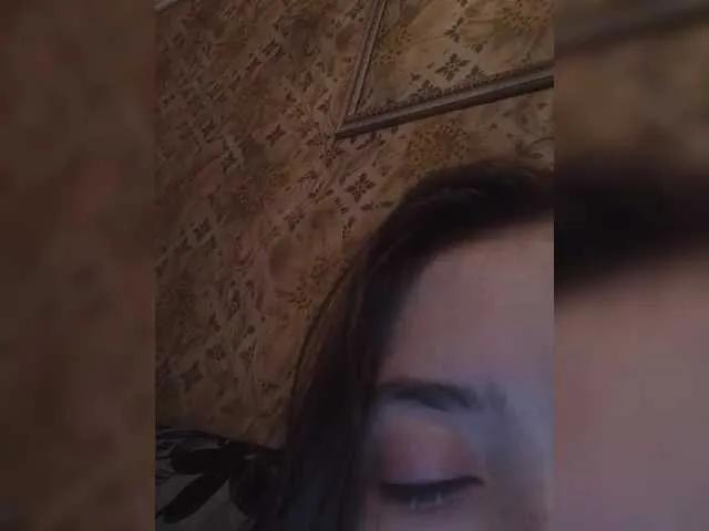 Kissa-is-klassa-a on BongaCams 