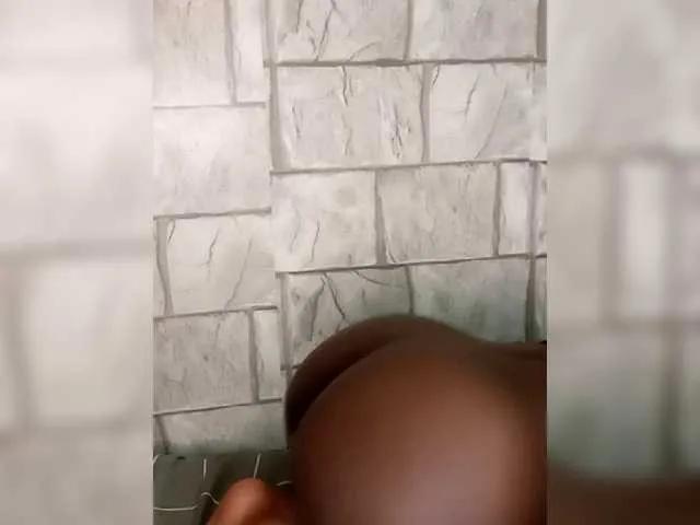 Lushiefllayahh on BongaCams
