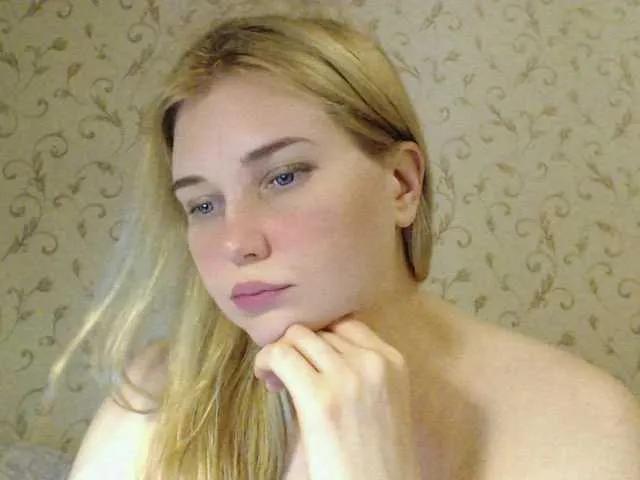 MissLilyAbrams on BongaCams 
