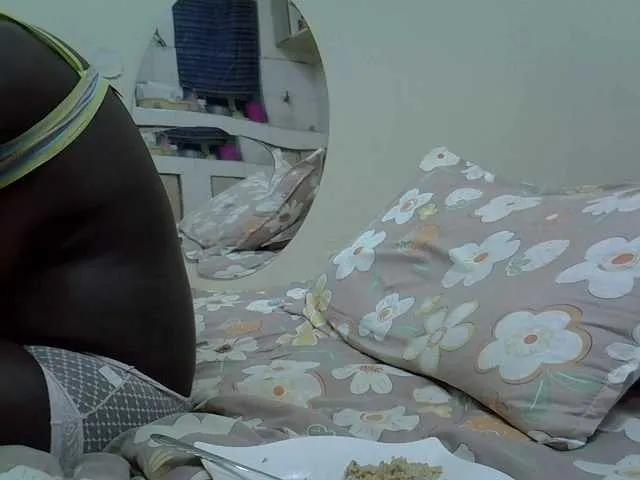 Paris-Ess on BongaCams