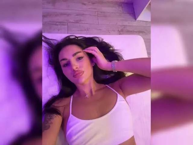 sweetkira25 on BongaCams 