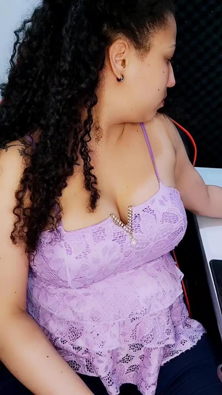 ambersweettie on Cam4