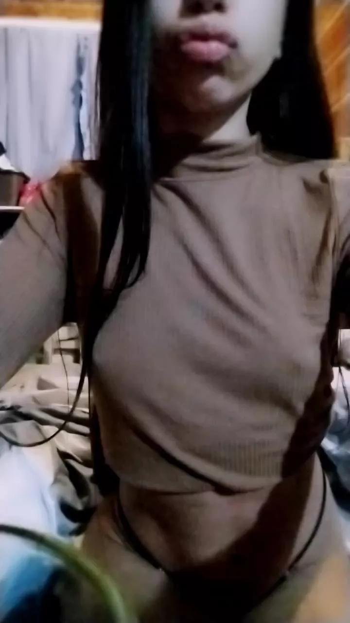 Bratzhot on Cam4