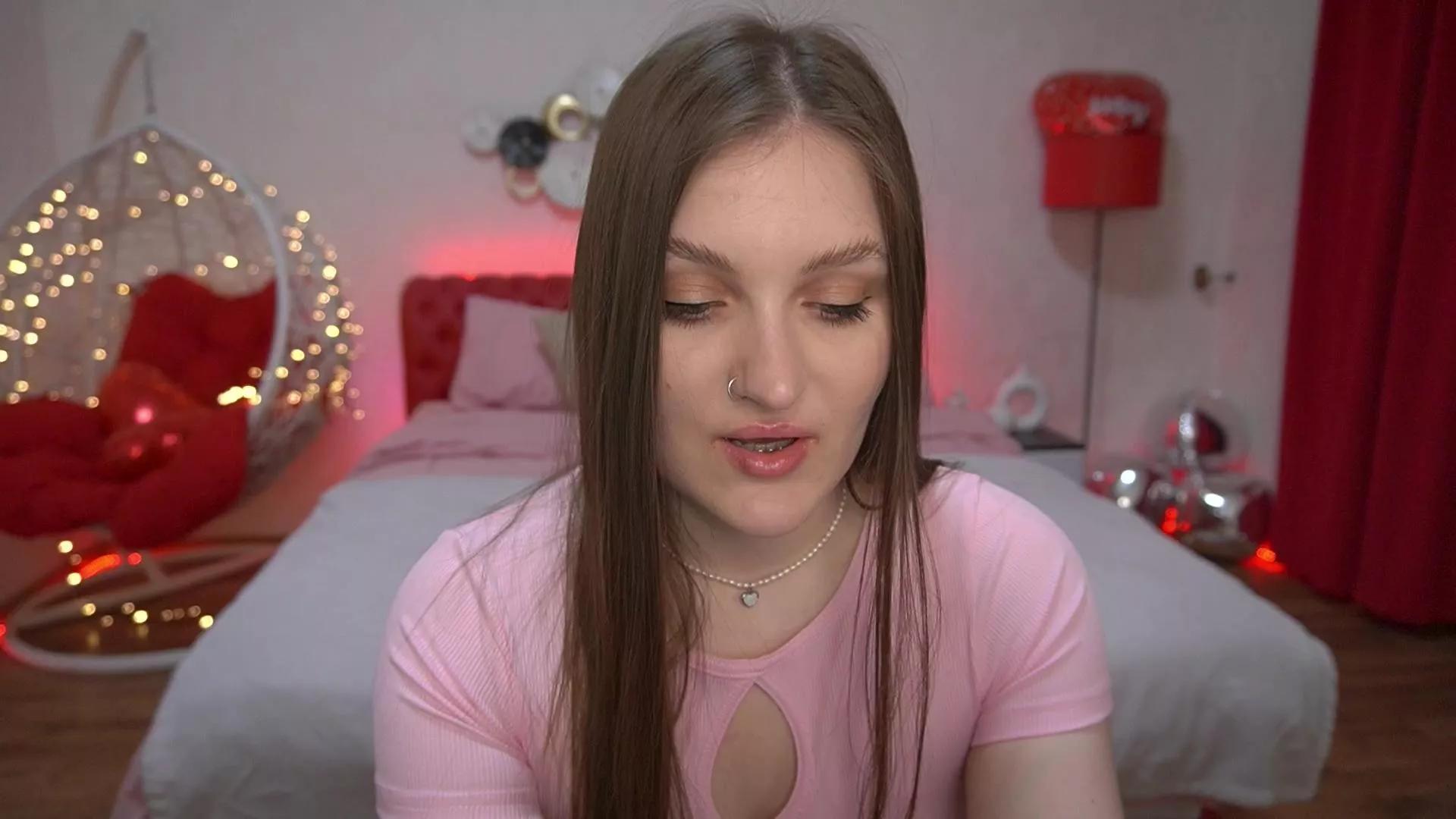 EmmyCharm on Cam4 