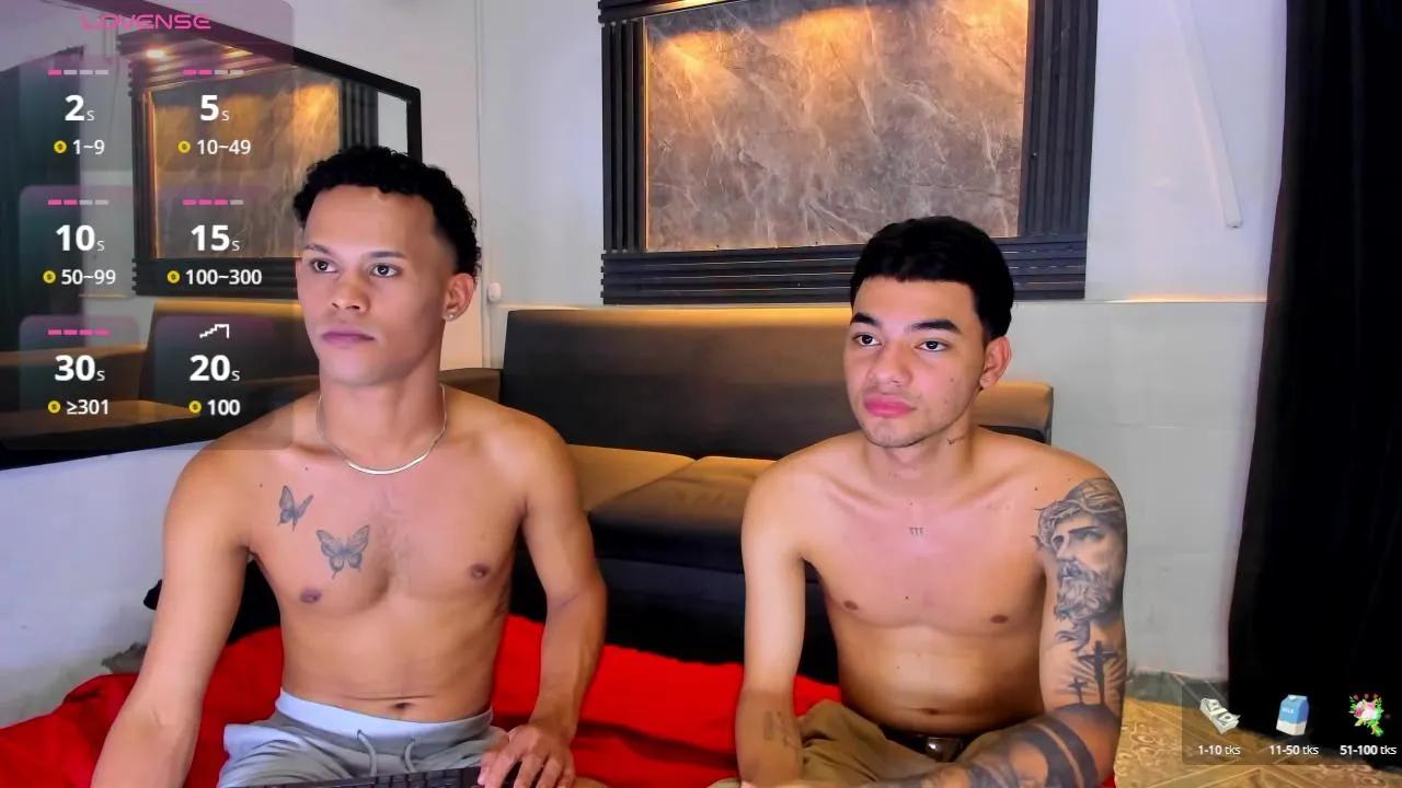 Gollden_dreams on Cam4 