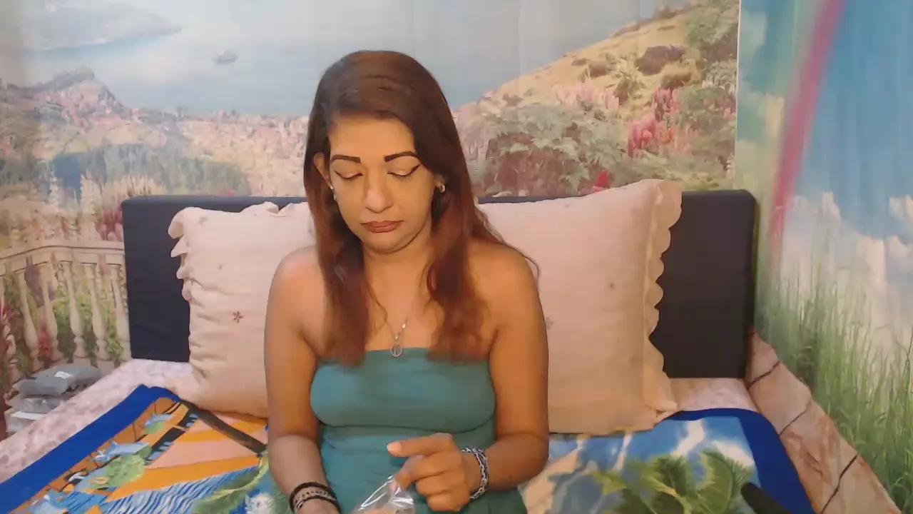Indianaqua on Cam4 