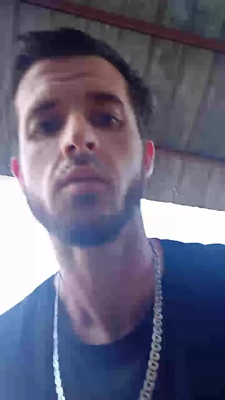 Littleguy25 on Cam4 