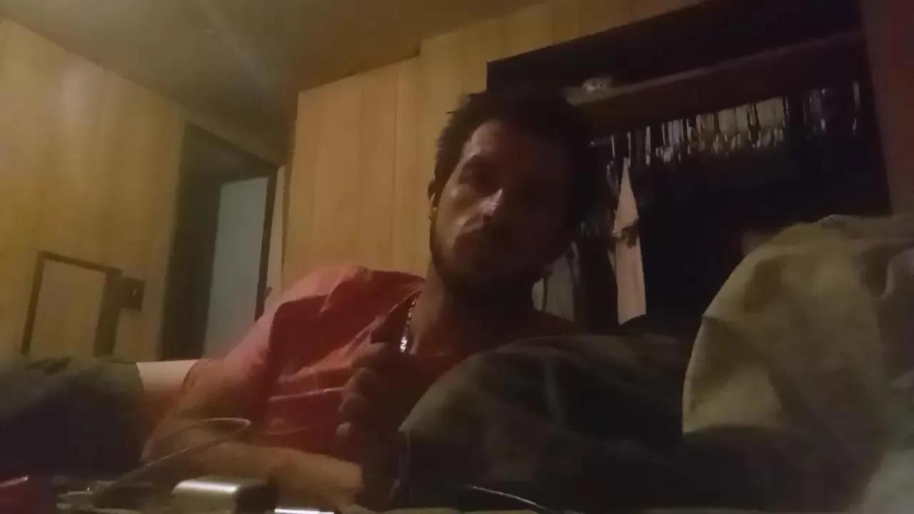 Littleguy25 on Cam4