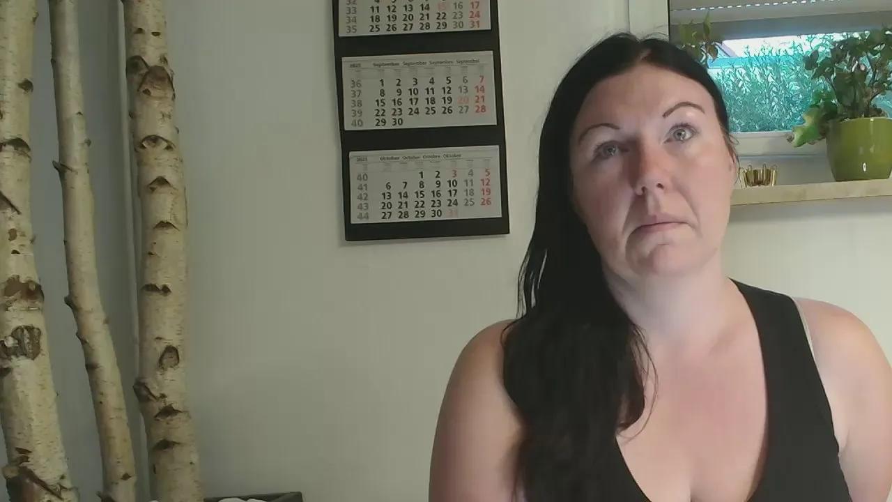 pussy6wetlips on Cam4 