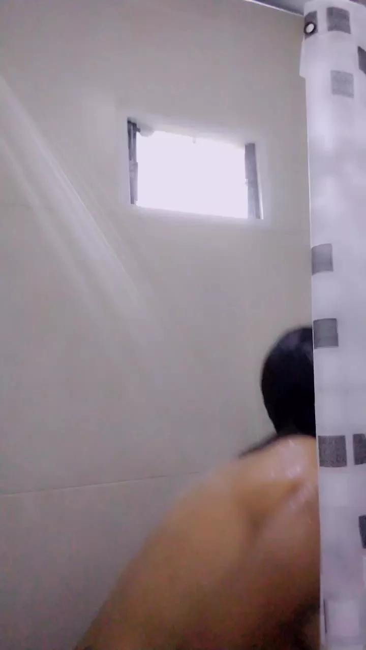 Sashmoon420 on Cam4 