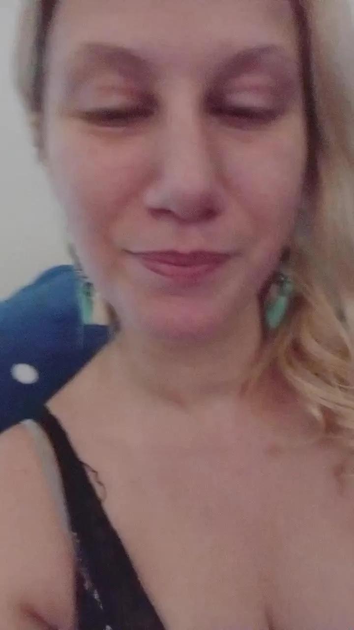 the_red_rose3 on Cam4