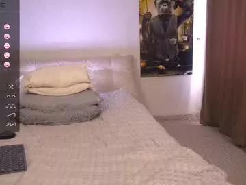 evelina_fox on Chaturbate 