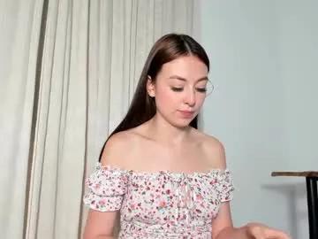 issagodiva on Chaturbate 