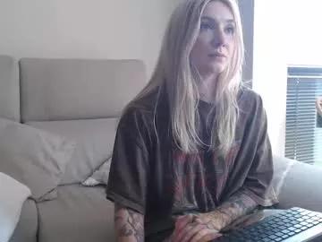 tattoobbgirl on Chaturbate 