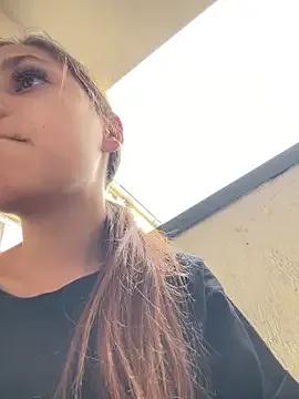 18teengirl3 — dildo play in lil pussy