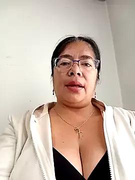 __valentina18 on StripChat 