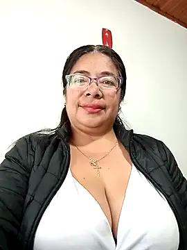 __valentina18 on StripChat 