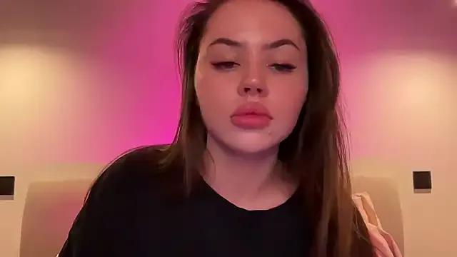 AlmaryKim on StripChat 