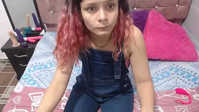 Ariasmithog on StripChat 