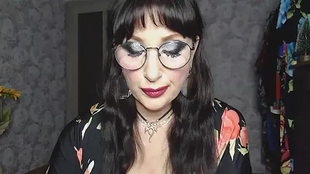 Aziza1 on StripChat 