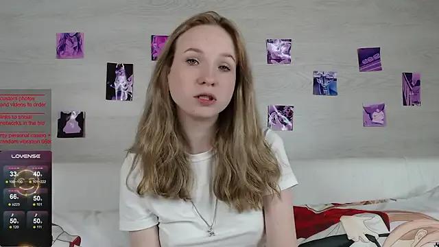 b4by_Emilia on StripChat 