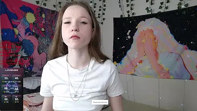 b4by_Emilia on StripChat 