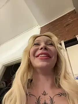 babydolll on StripChat