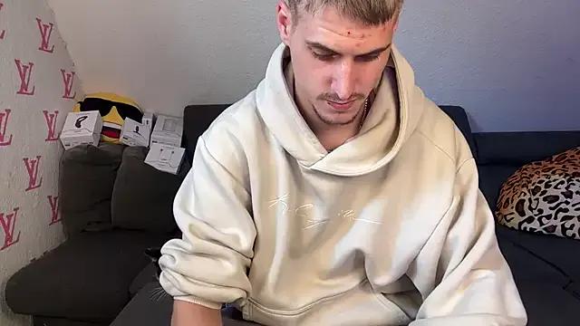 Cookieboy88 on StripChat 