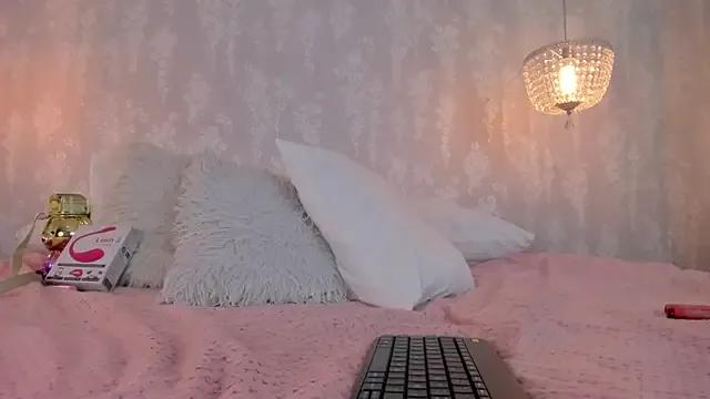 danaythamara1 on StripChat 