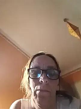 Dettybitch40 on StripChat 