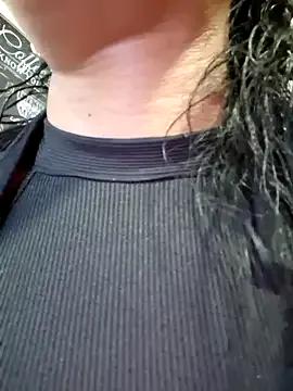 Doll_Loren on StripChat 