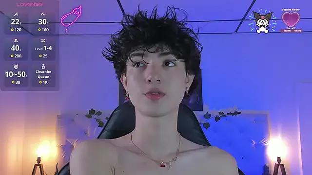 Elliot_younngg on StripChat 