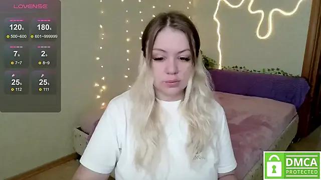elven_dreams_ on StripChat 