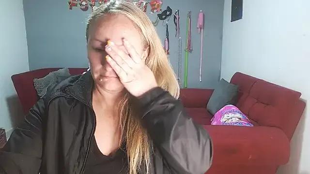 emperabigbootybigass on StripChat 