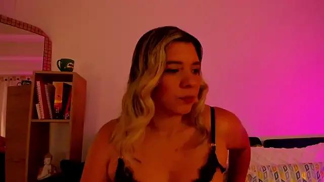 Gaia_Stone on StripChat 