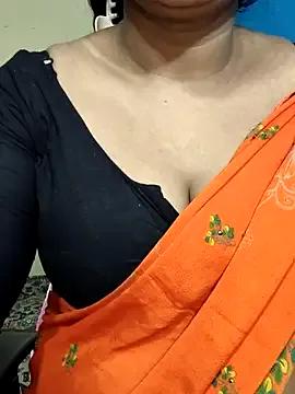 Hotty_Kavita — Pussy massage 