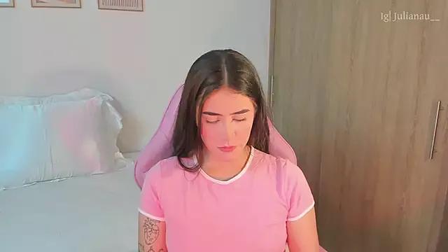 iriswest_ on StripChat 