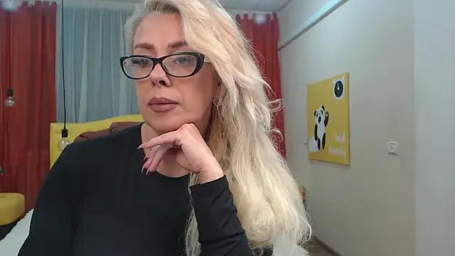 KatrinaCharm — Freechat on StripChat