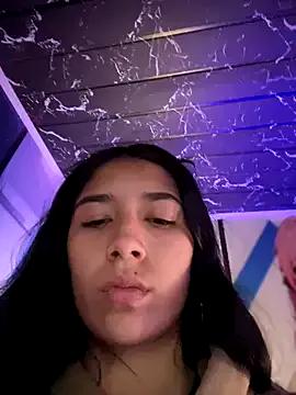 Kiaa_scarlett on StripChat