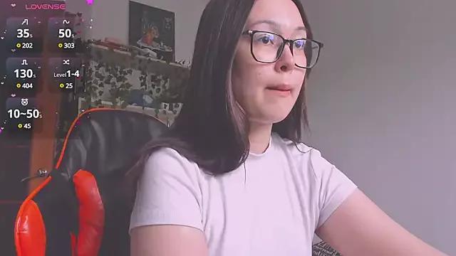 kittenrisha on StripChat 