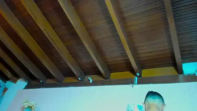 Liiamthompson on StripChat