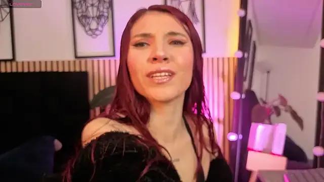LILA_ELLIOT on StripChat 