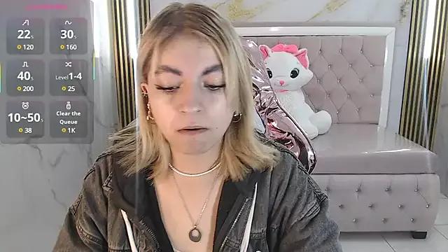 lili_conor_s on StripChat 
