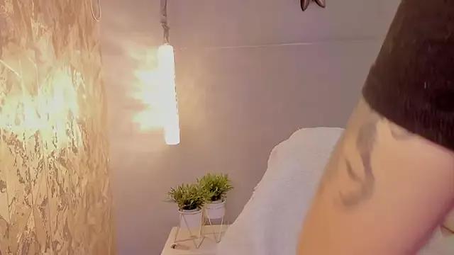 Lilith_crow on StripChat 